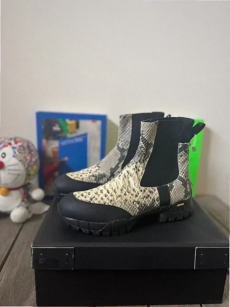 1017 ALYX 9SM Snakeskin Vibram Chelsea Boots SS19