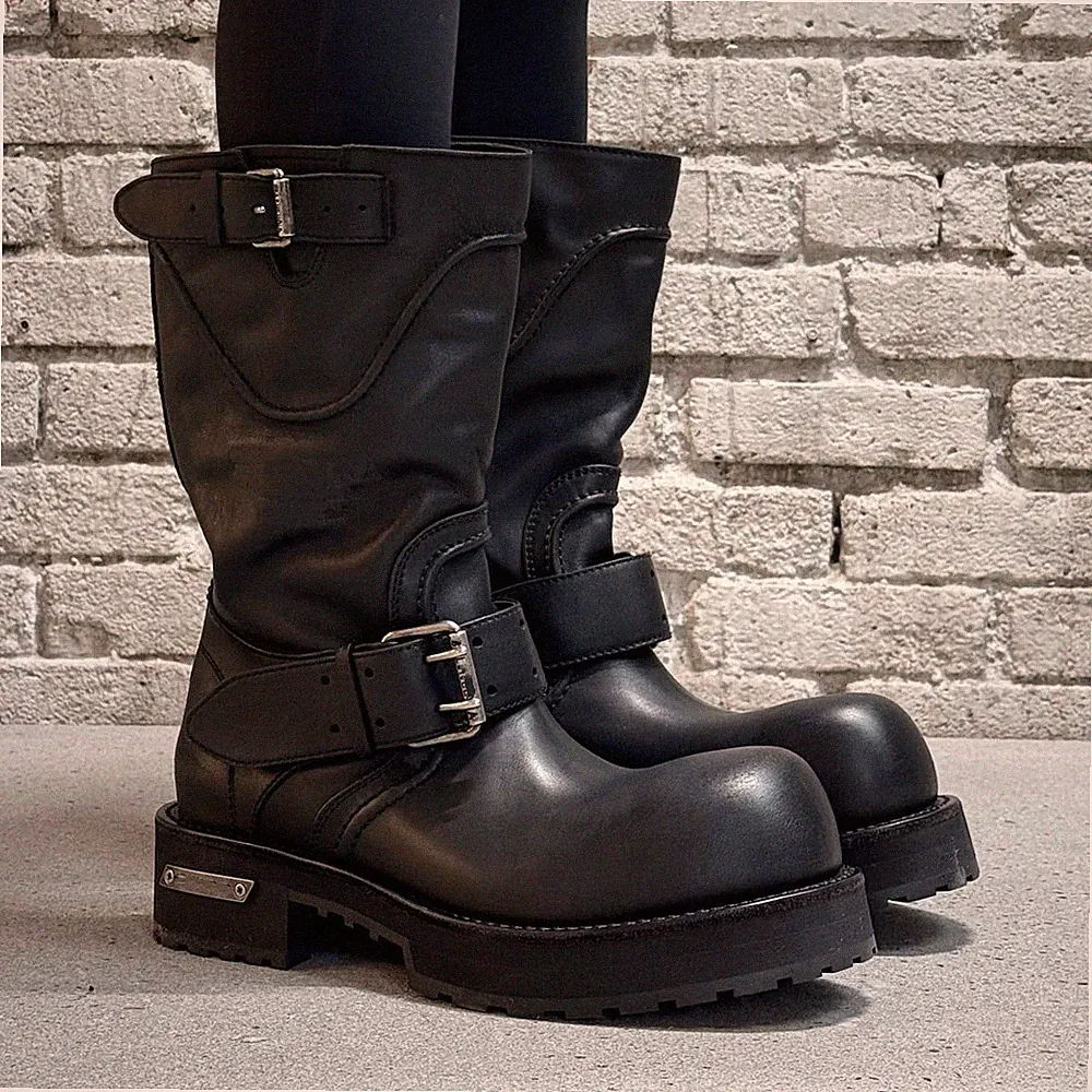2025 New Retro Boots Women's Leather Fashion Knight Boots Strap Motorcycle Boots