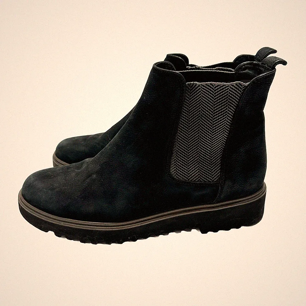 $420 PAUL GREEN Vienna Lugged Chelsea Bootie Black NUBUK Platform US 6 (3.5)