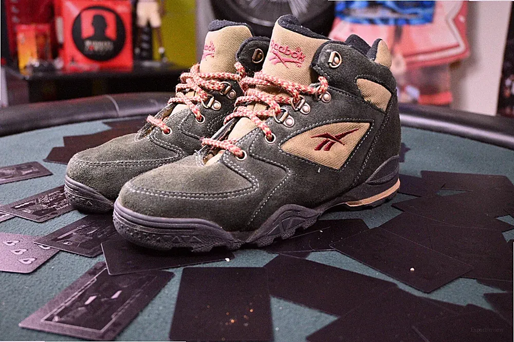 90’s Reebok Hiking Boots (Sz 8W / 6.5M) Forrest Green, Biege And Maroon (Used)