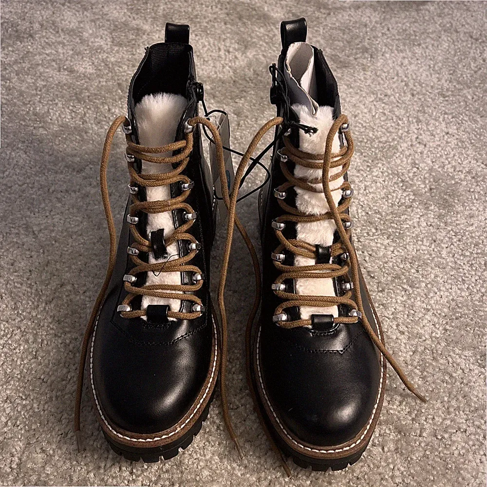 A New Day Leighton Women 7.5 7 1/2 Black Faux Leather & Accent Fur Hiking Boots