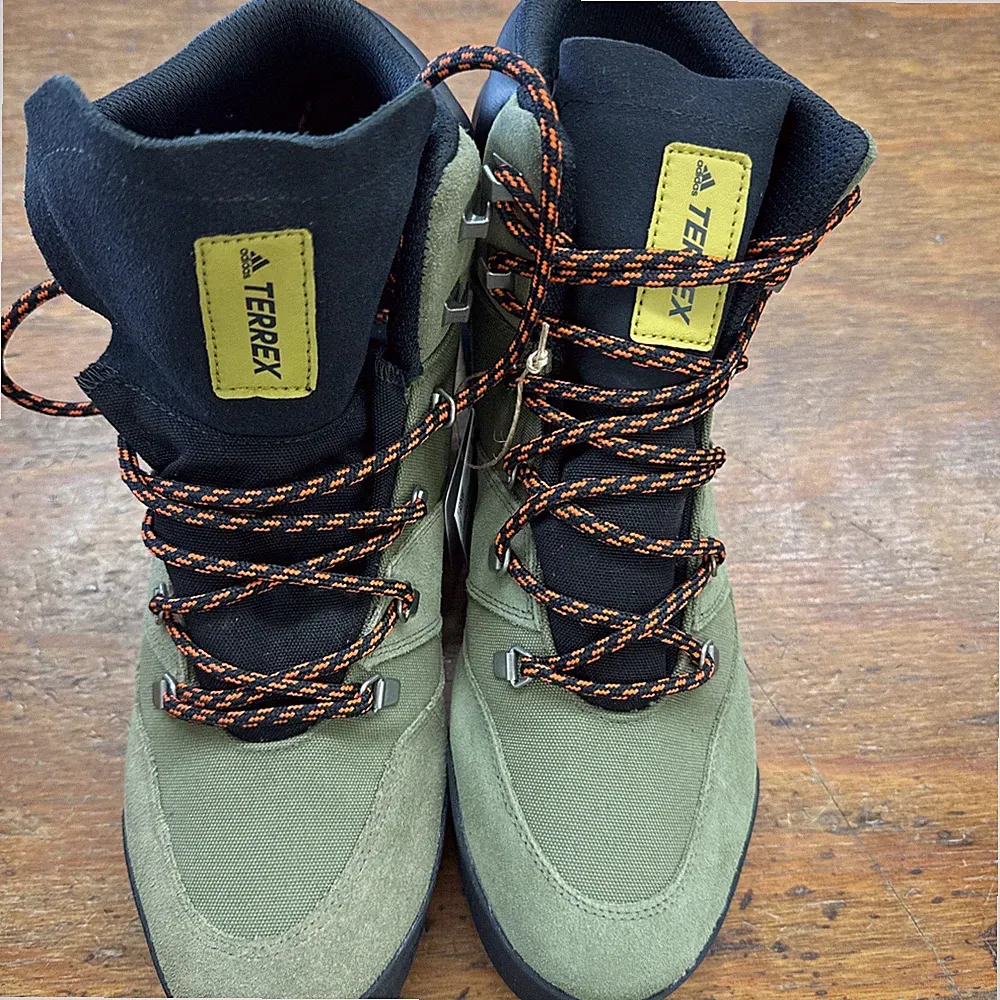 adidas Terrex Snowpitch Men’s Size 10 Cold.Rdy Winter Hiking Boots Green Black