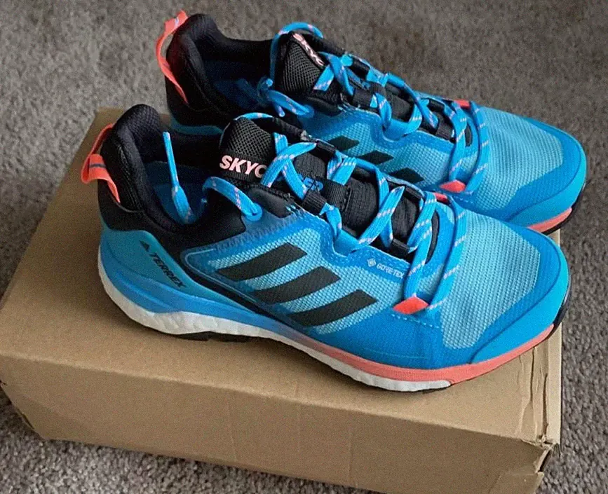 Adidas Women's Hiking Shoes, Sky Rush Grey Six Acid Red, 5.5.New Slight box wear