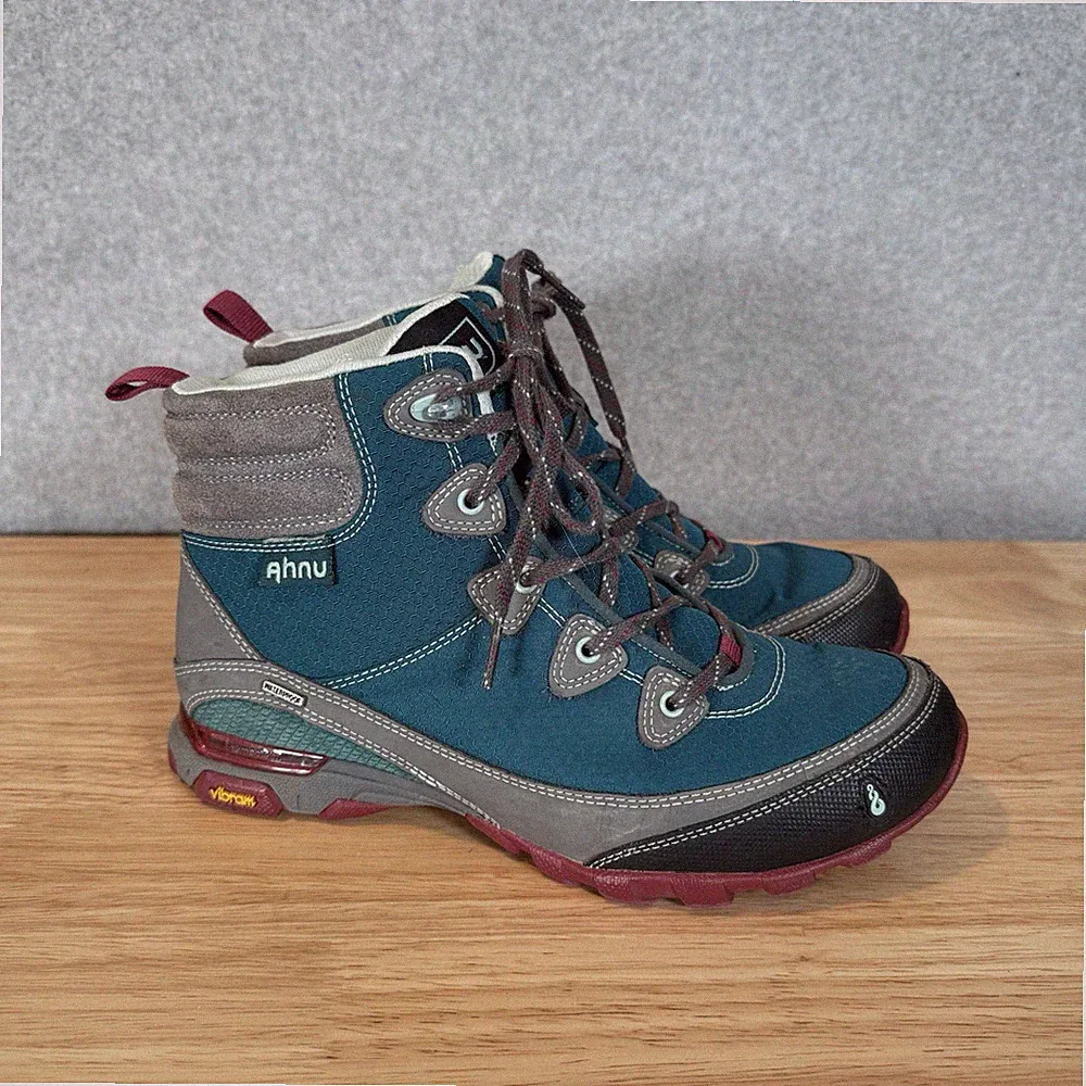 Ahnu Sugarpine Women's Waterproof Hiking Boots Teal/Gray, Size 7.5 no insoles