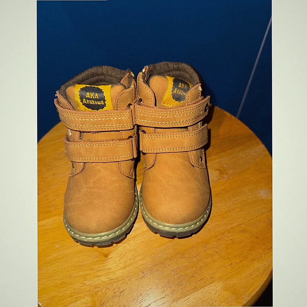 AKA Drakosha Toddler Boys Tan Work Boots Side Zip Hook Loop Size 25 EU