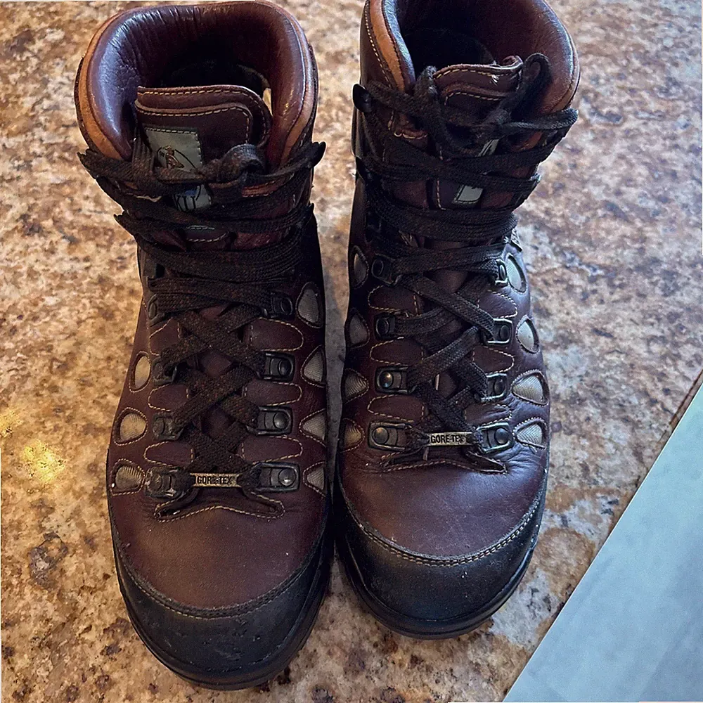 Aku 771 GoreTex Boots Men’s Sz 8