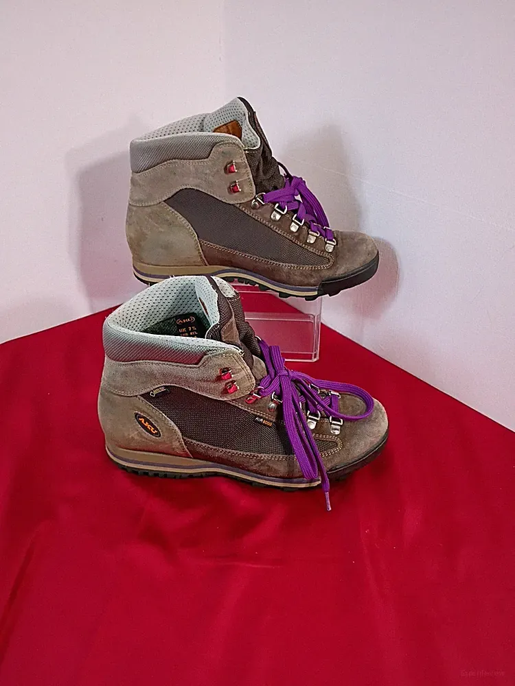 Aku Air 8000 Goretex Hiking Walking Boots Brown Men’s SZ 8 Women's SZ 9.5