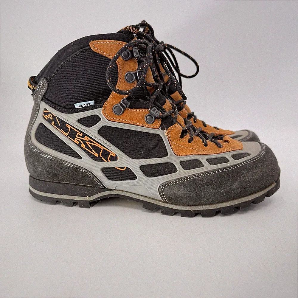 AKU Air 8000 Hiking Boots Mens 9 Black Orange Grey D.I.P. Exoskeleton