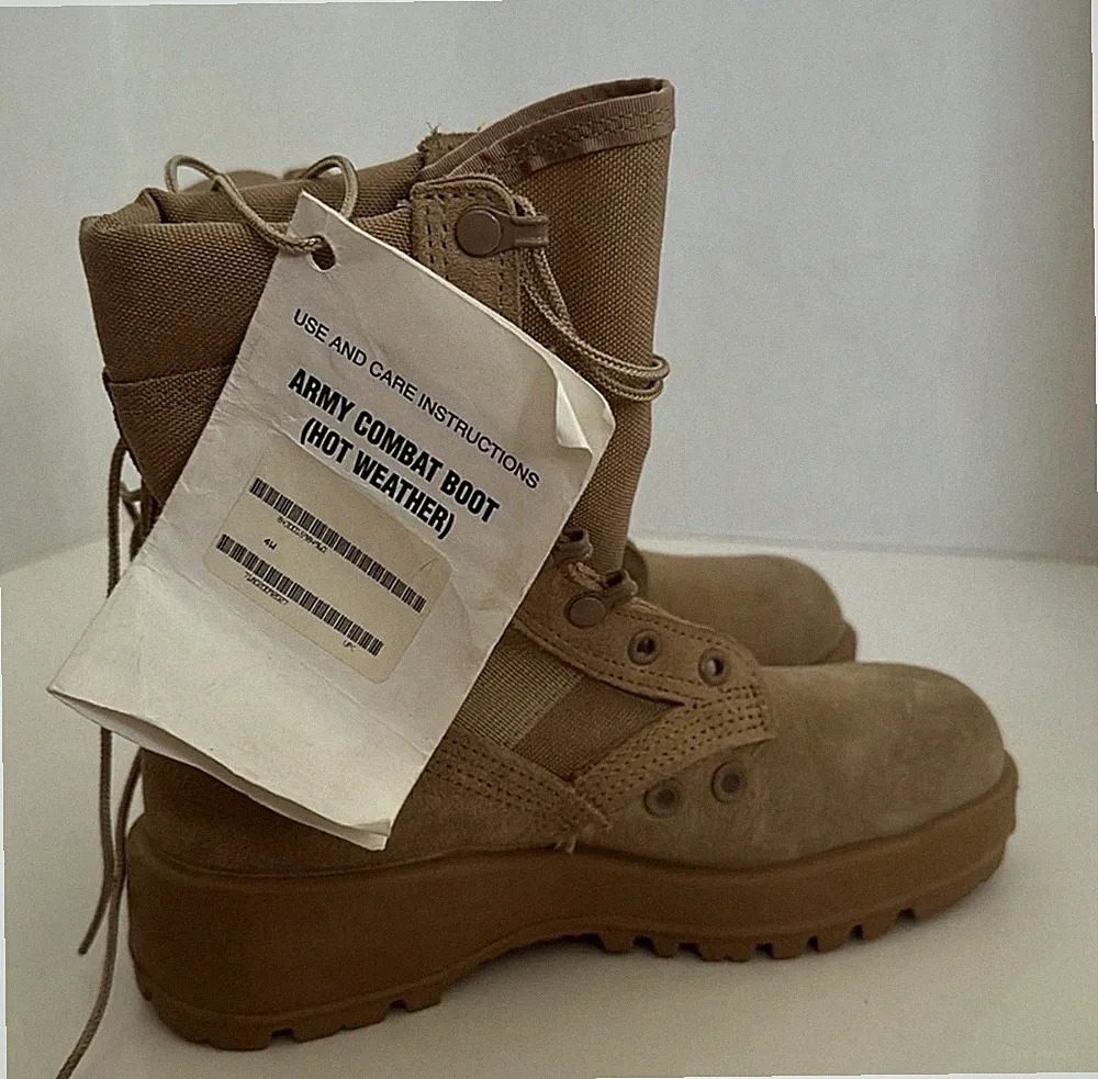 Altama Tactical Hot Weather Combat Boots Tan Vibram Men's 7.5 Wide R9187