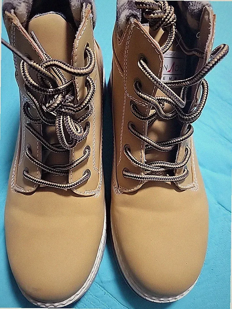 ANJOUFEMME Winter Snow Hiking Boots for Women, size US 9 Beige