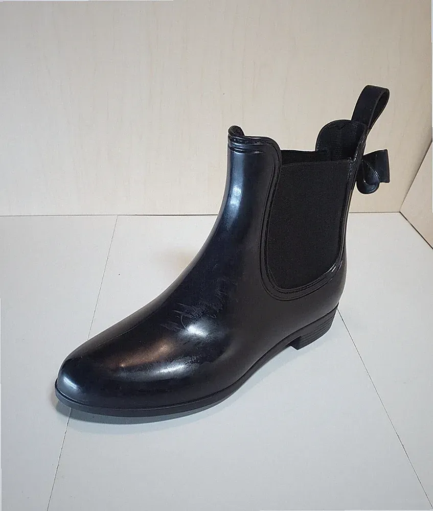 Anna Women Almond Toe Waterproof Chelsea Rubber Slip on Rain Boots w/ Bow - CUTE