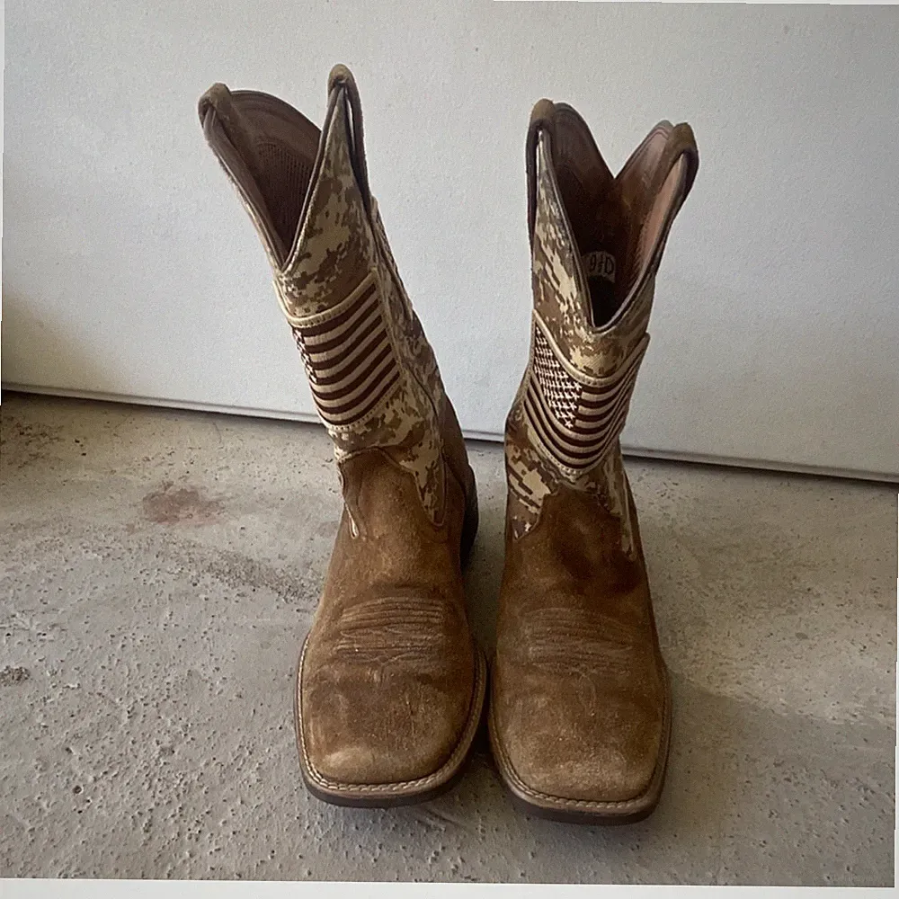 Ariat Western Equestrian Boots Camo American Flag US 9.5D 10019959