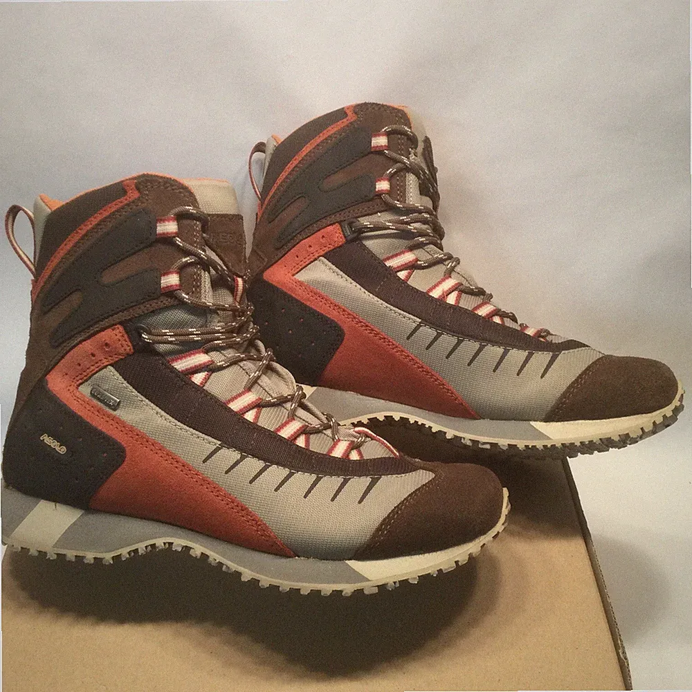 Asolo Master GTX Mountaineering Hiking Boots Womans Wool Lined US 9.5 or 42 EUC