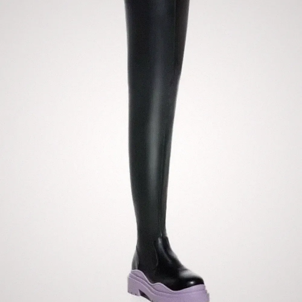 AZALEA WANG "CAN YOU STAND IT?" Size: 11 Thigh-high Purple eXtra Stretch Boots