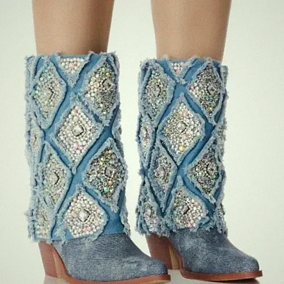 AZALEA WANG " WESTERN WONDERLAND " Size: 11 EMBELLISHED WESTERN BOOTIE