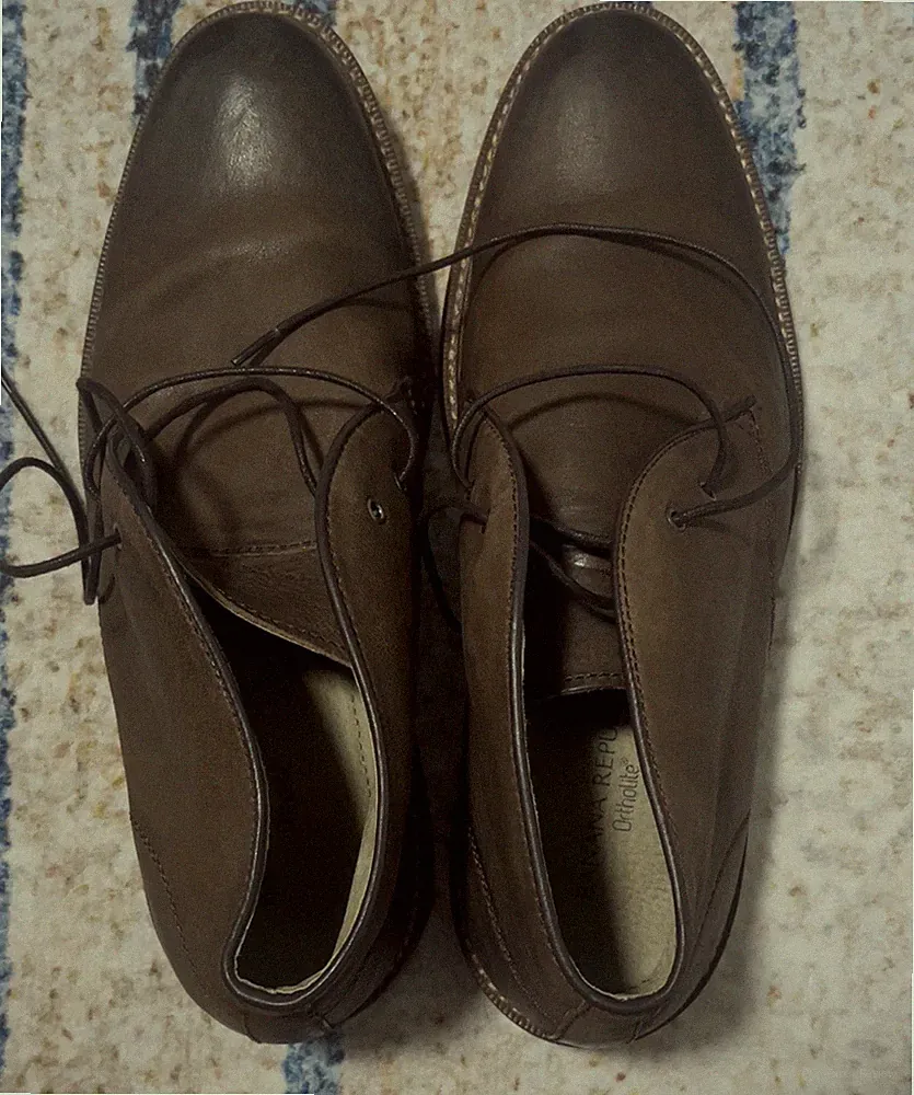 Banana Republic Men's Brown Lucas Leather Chukka Boots Shoes 8.5 Medium 4/19/25