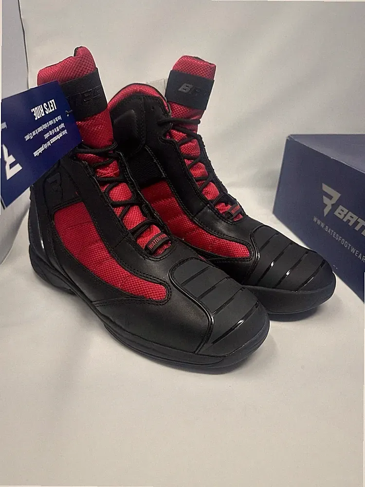 Bates SP500 Beltline Performance Men's Motorcycle Boots Black/Red, Size 9
