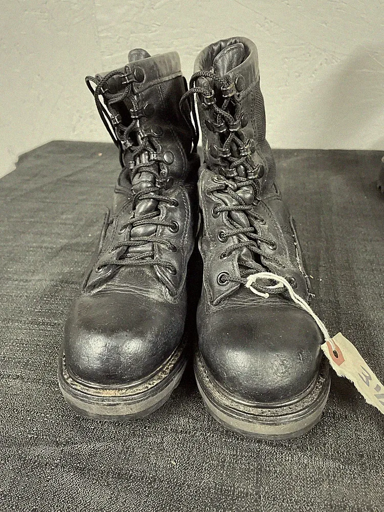 Bates Tactical Weatherproof Combat Boots Size 3.5 X-Wide Gore-Tex Reinforced Toe