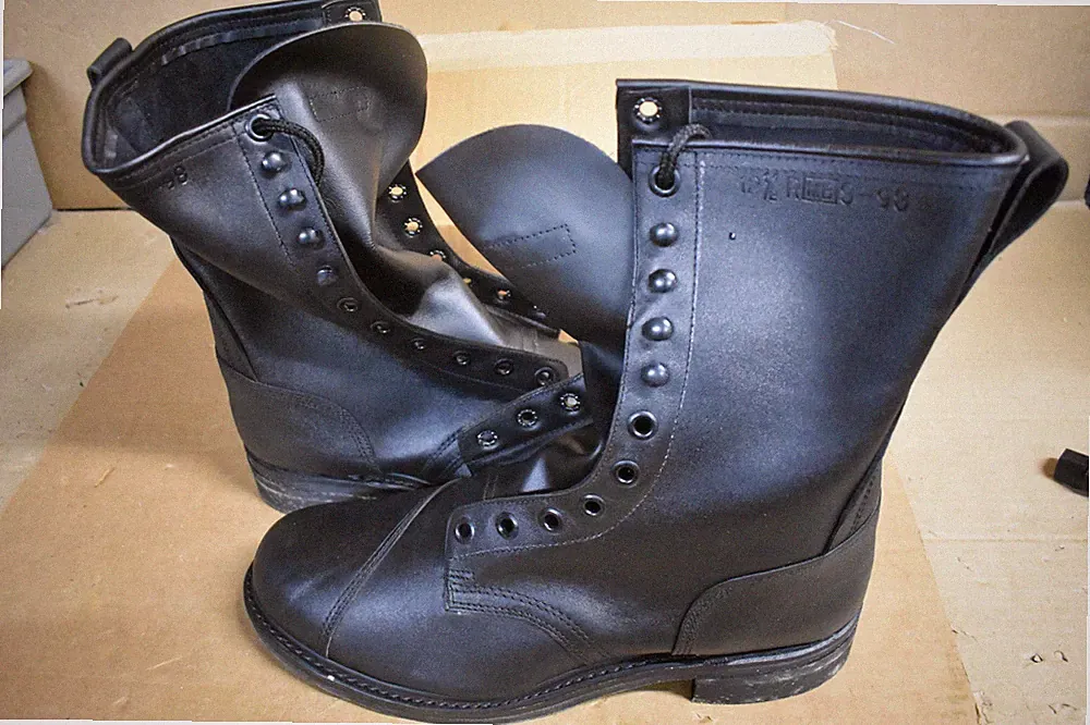 BILTRITE MEN'S STEEL TOE BLACK LEATHER MOTORCYCLE BOOTS SIZE 12-1/2R