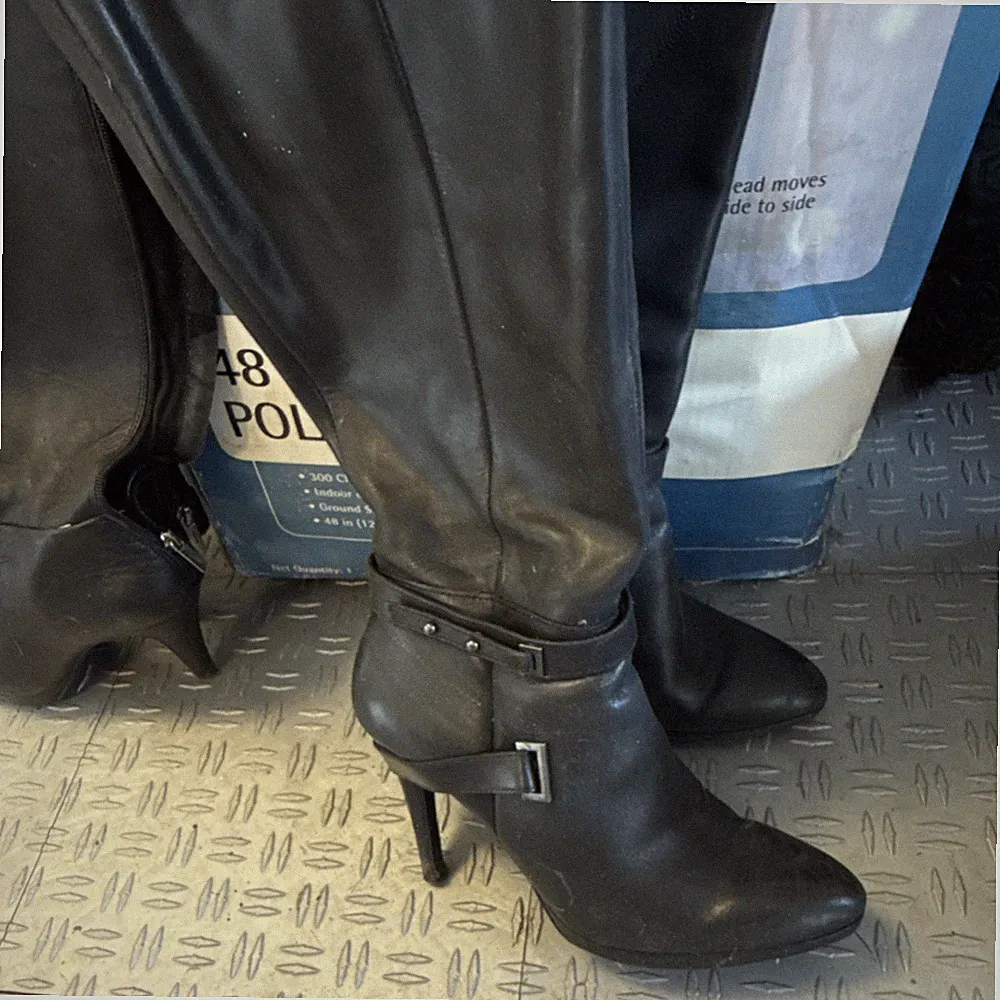 Black Leather Knee High Chukka Stiletto Boot Pointed Toe Buckle Strap Zip Size 5