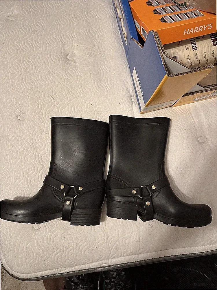 Black Women’s Rain Boots