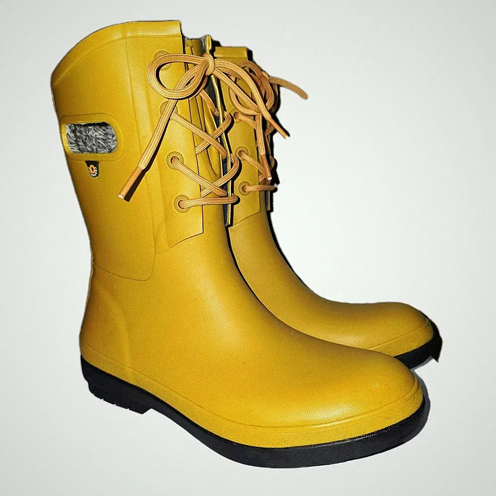 BOGS AMANDA Sz 9 Lace Up Waterproof Lined Yellow Outdoor Mud Rain Logo Boots EUC