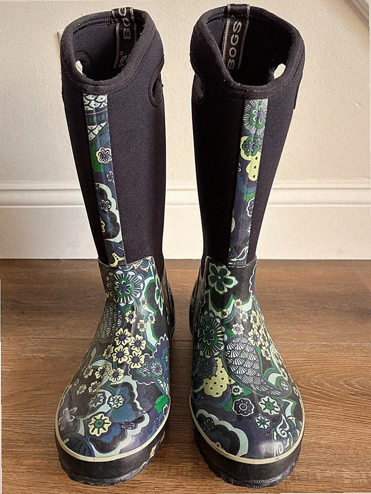 Bogs Classic High Paisley Pattern Waterproof Boots Women Size 7 Black-Rain/Snow