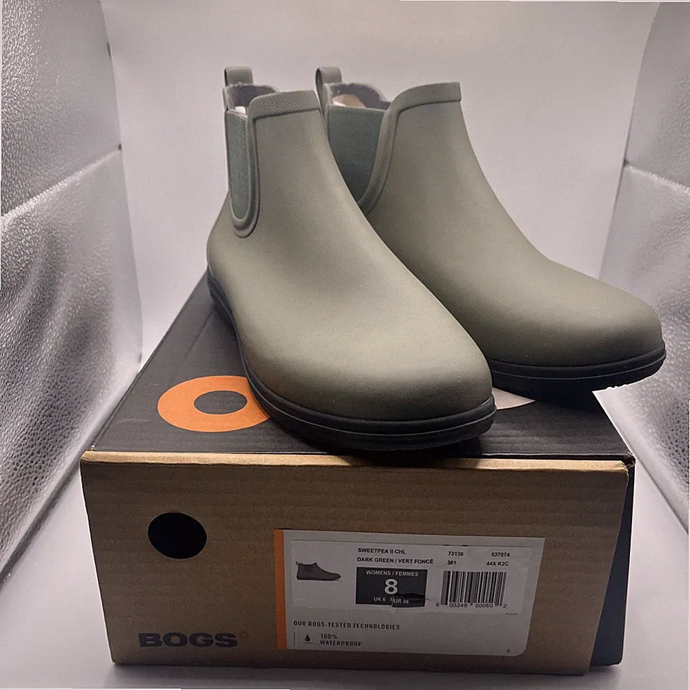 Bogs Sweetpea II Chelsea Plush Women's Rain Boots Dark Green W8 NIB