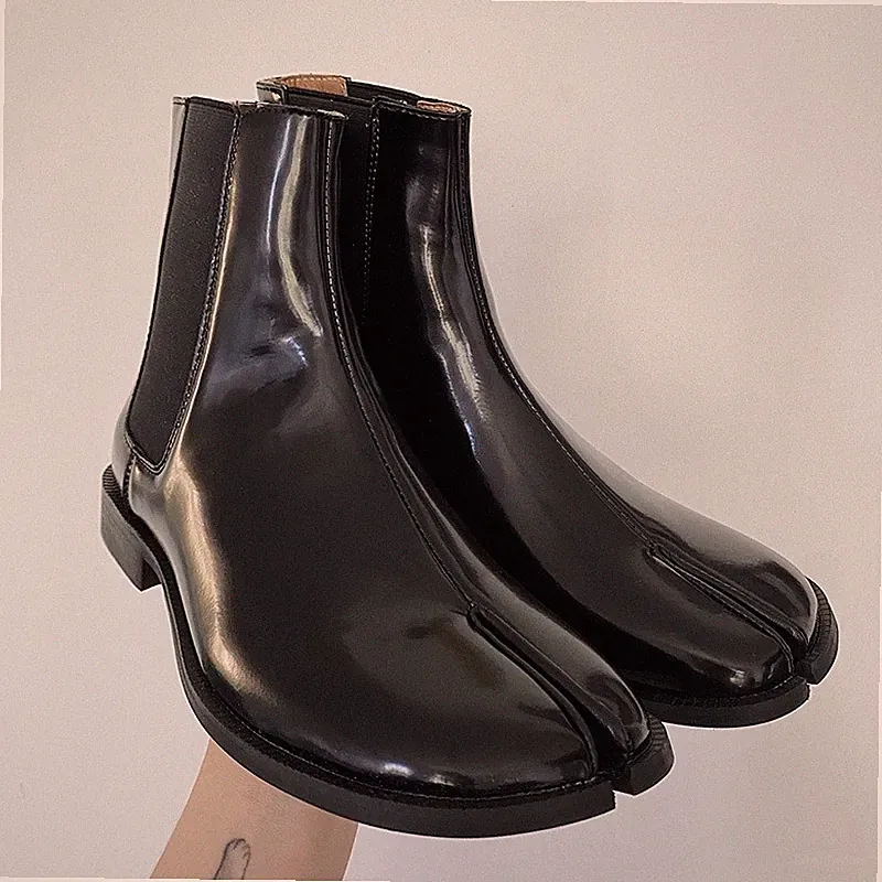 British Retro Style Mens Women's Closed Slit Toe Thick Soled Chelsea Ankle Boots