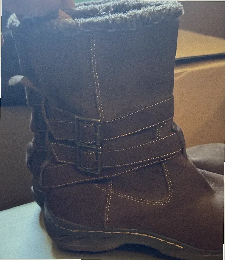 Brown Mid-Calf Faux Fur Lined Buckle Suede Snow Boots Women’s Size 8W