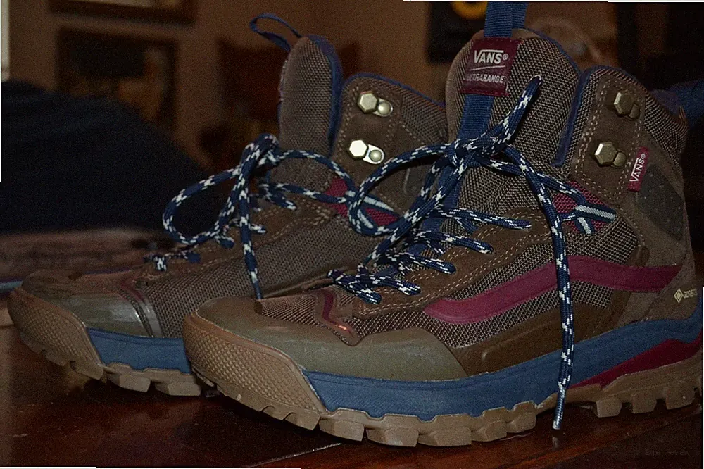Brown Vans Ultrarange Hiking Boots 7M/8.5W