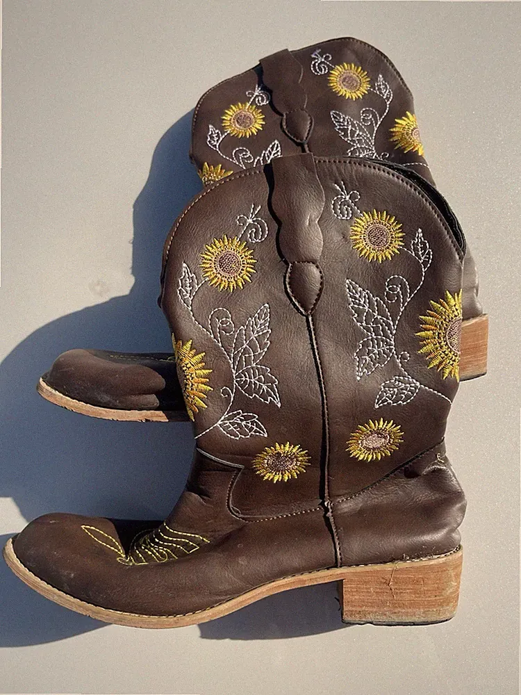 Brown Western Equestrian Boots with Sunflower Yellow Floral Embroidery