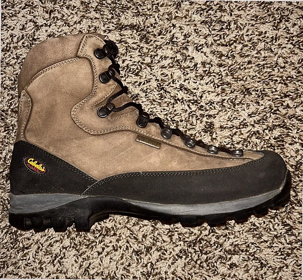 Cabela's Gore-Tex / Vibram Hiking Boots for Men Brown Size 9.0 M