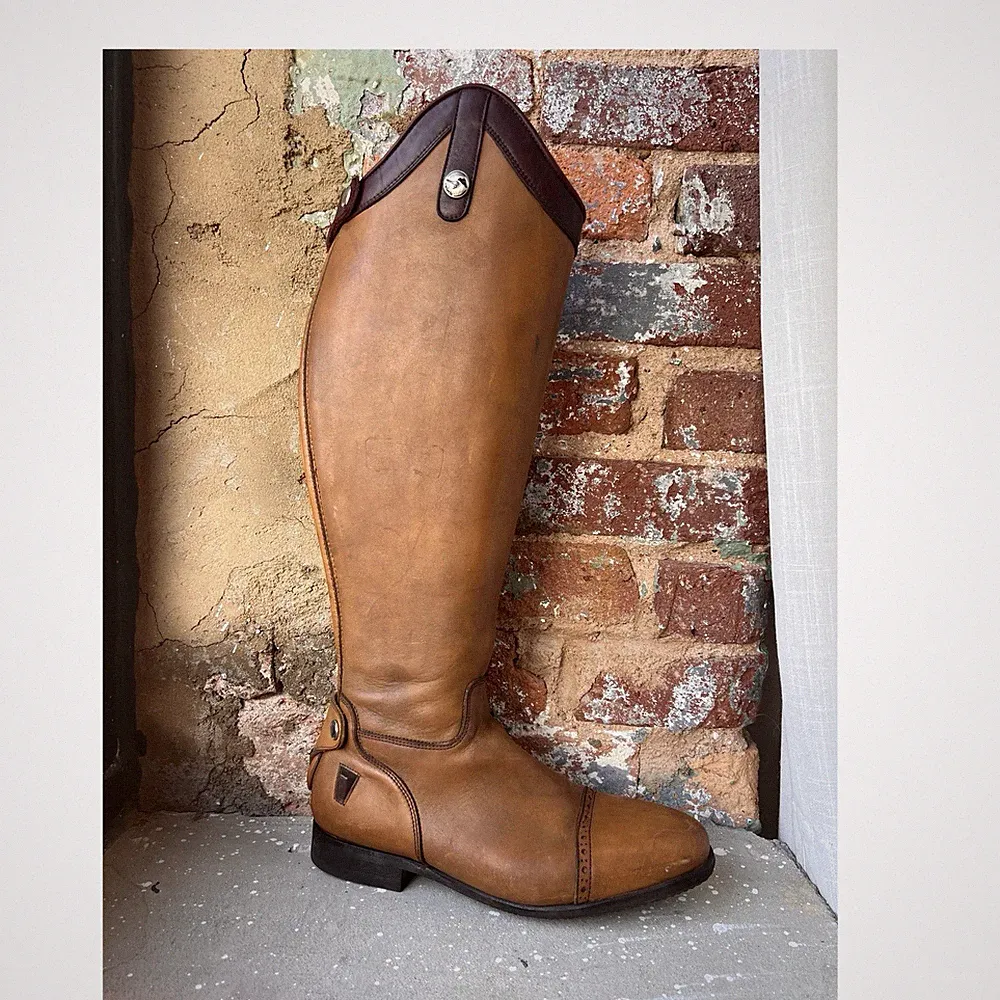 Celeris Diogo Light Brown Leather Tall Riding Boots with purple trim