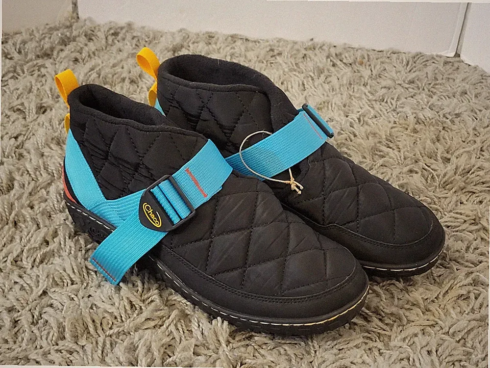 Chaco Ramble Puff Mens 10 Water Resistant Hiking Camp Shoes Arctic Chill Black