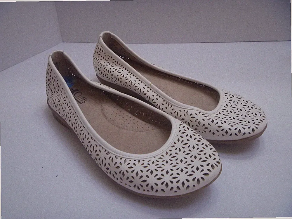 CLiffs Shoes Womens Size 7.5M White Perforated Leather Slip-ons Ballet Flats