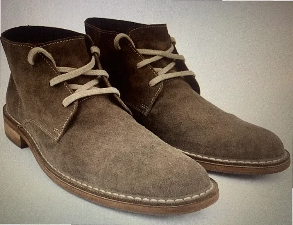 Cole Haan Mens 10 M Brown Suede Chukka Boots Herringbone Outsole Stacked Heel