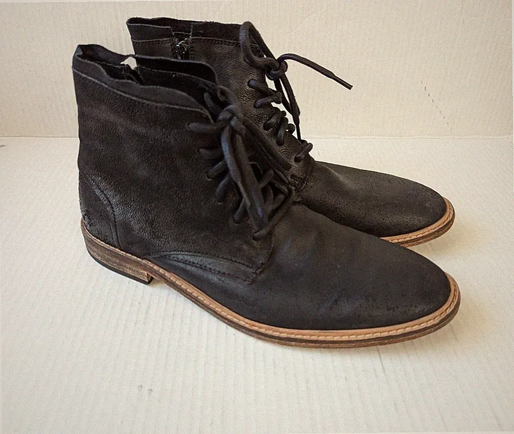 COLE HANN Prove It 2 Me Nubuk Black Mens Sz 9.5 Boots Zip Up