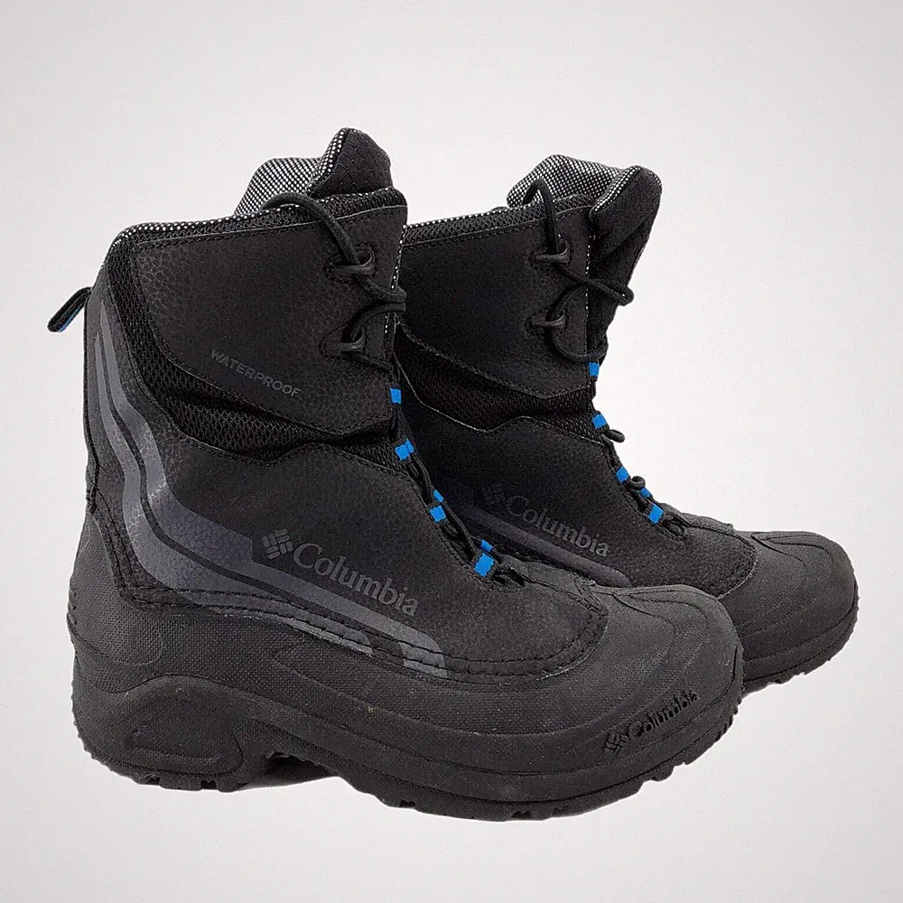 Columbia Black and Blue Synthetic Snow Boots | Perfect for Any Season