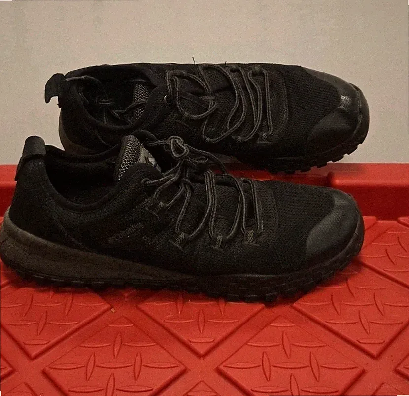 Columbia Fairbanks Low Hiking Shoes Black Men’s Size 11 BM5972-012