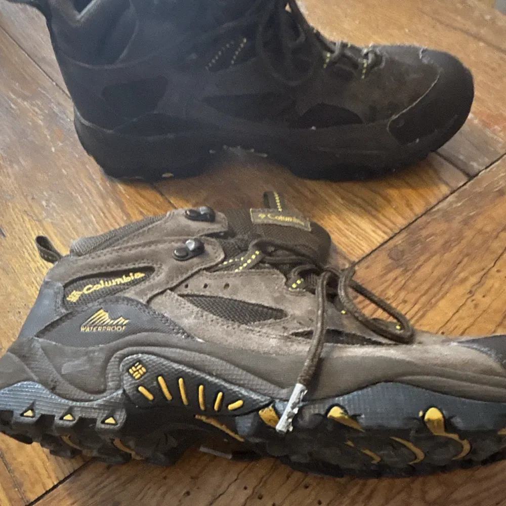 Columbia Men's BM3444-231 Waterproof Hiking Boots Brown Black Yellow US Size 9