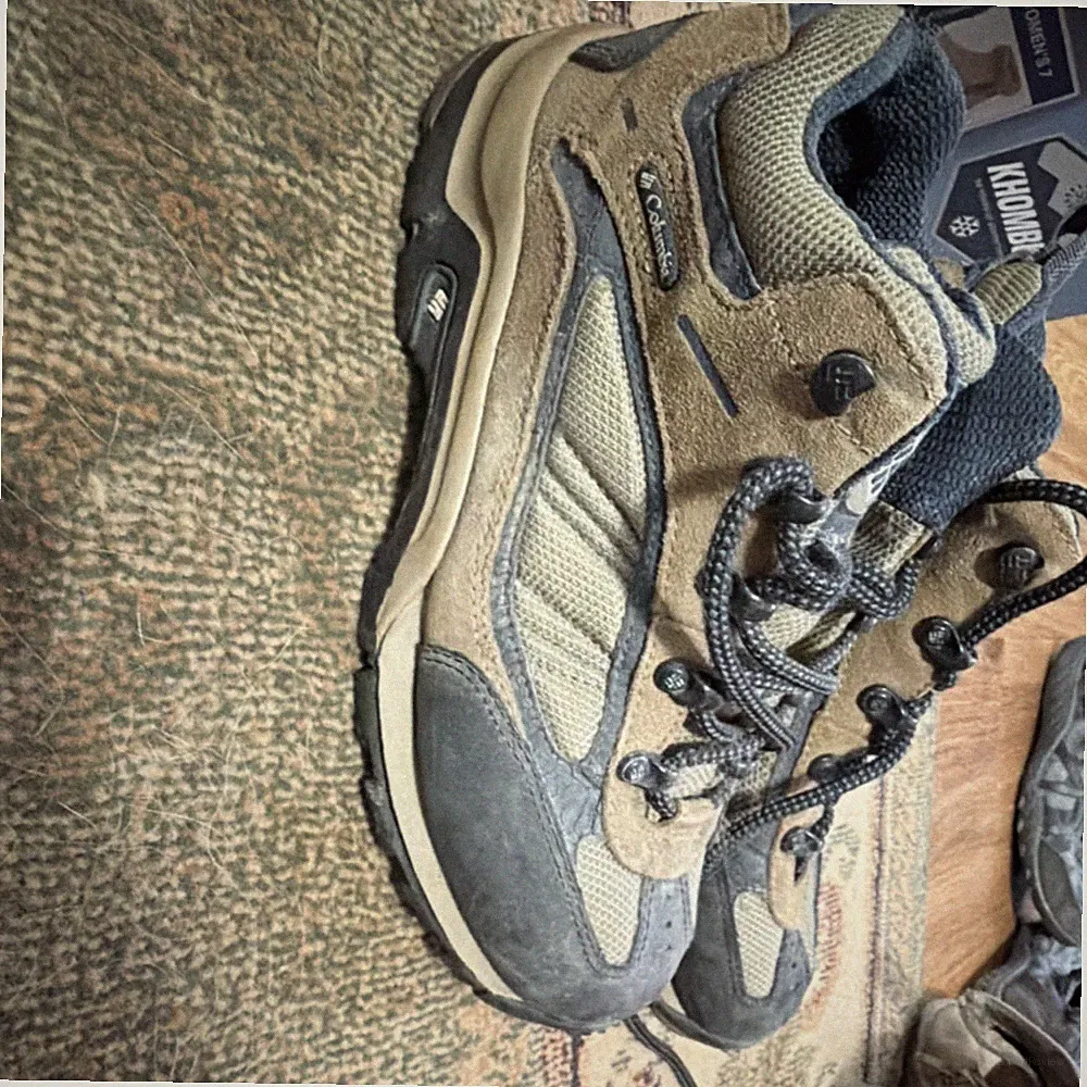 Columbia Men's Brown Black Hiking Boots Outdoor Trail Shoes Durable Lace-Up