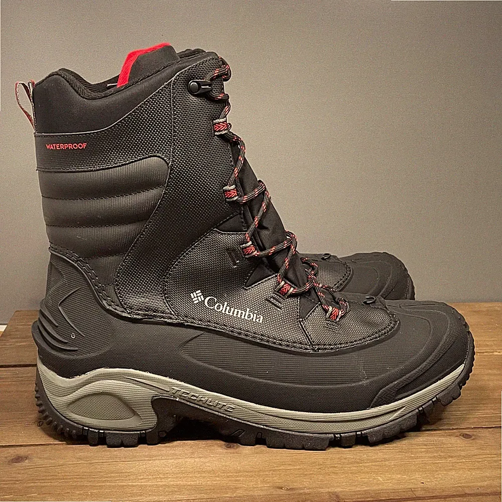 COLUMBIA Men's Bugaboot III Winter Boots Size 17 Black Red Waterproof Insulated