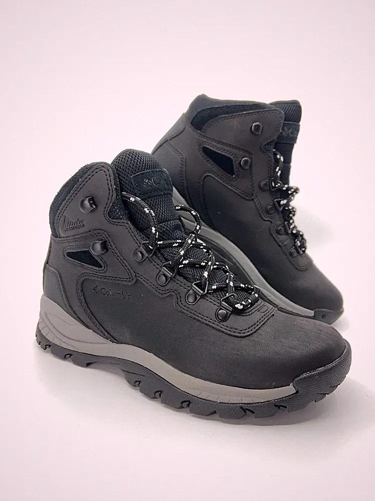 Columbia Newton Ridge Waterproof Hiking Boots Womens 7.5 Black Chalk