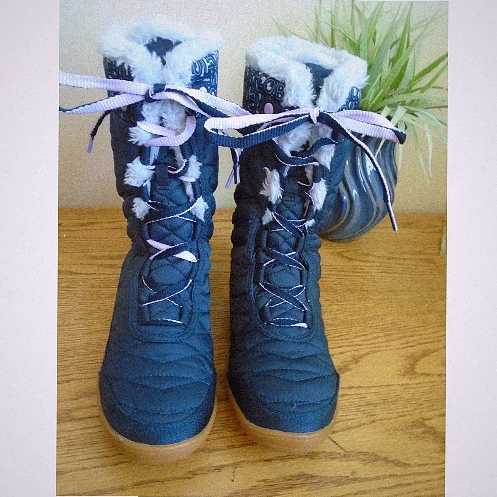 Columbia Snow Boots Womens Quilted Omni grip faux fur lined size 5
