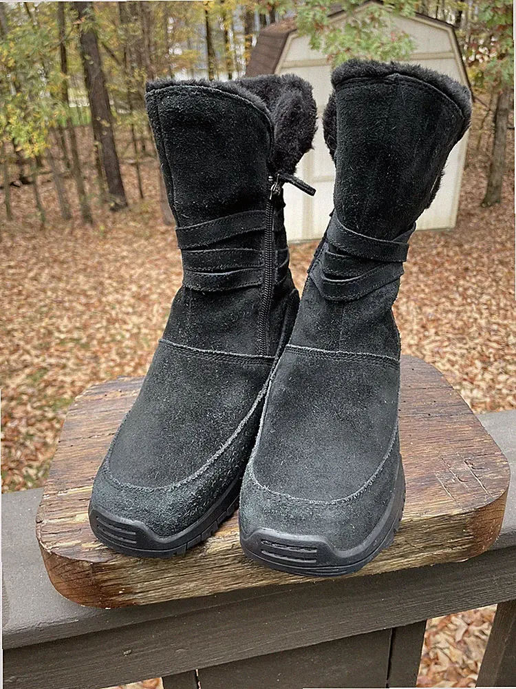 Columbia Sz 8.5 Namara BL1258 Water Resistant EVA Omni-Grip Suede Snow Boots