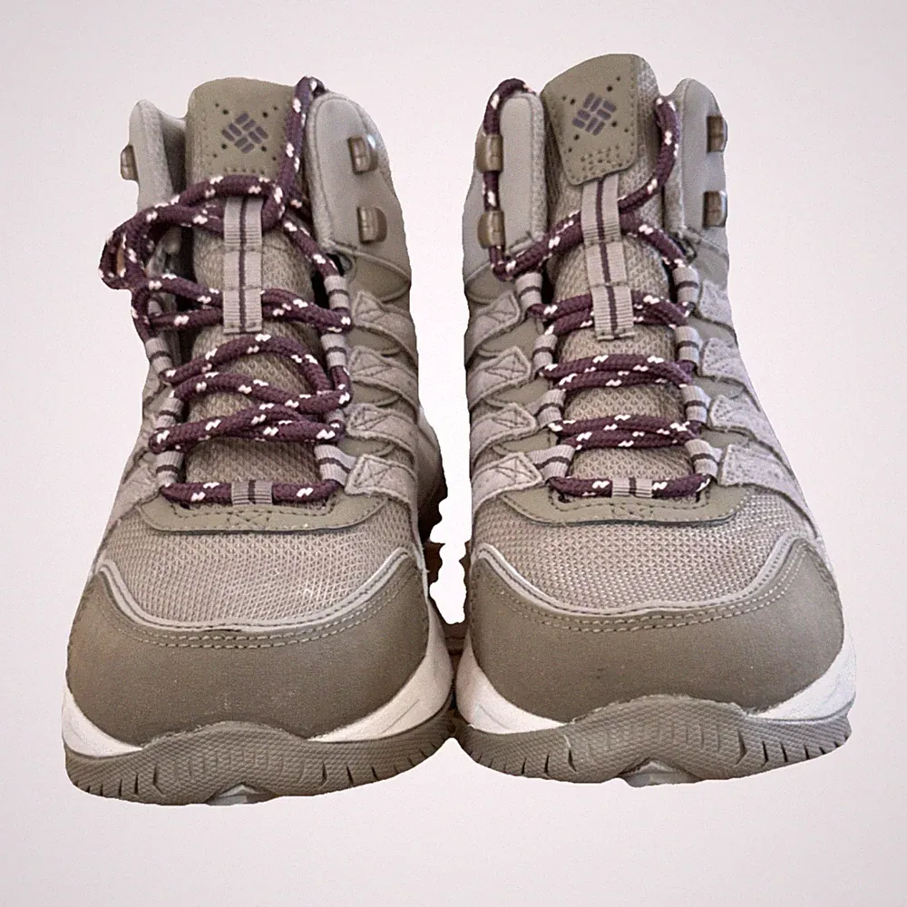 Columbia Women's Hiking Boots Gray White Rugged Sole Outdoor Trail Shoes
