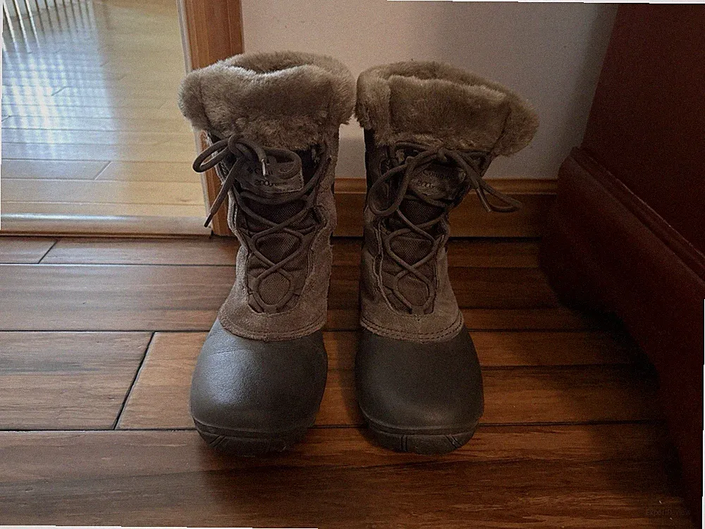Columbia Women's Waterproof Fur-Lined Snow Boots Brown Lace Up
