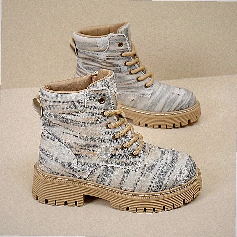 Comfortable Denim Water-resistant Boots Fashionable Thick Soles Shoes for Men