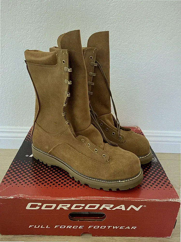 Corcoran Matterhorn Mens 10.5 W Safety Toe Gore-Tex Thinsulate Combat Boots 400g